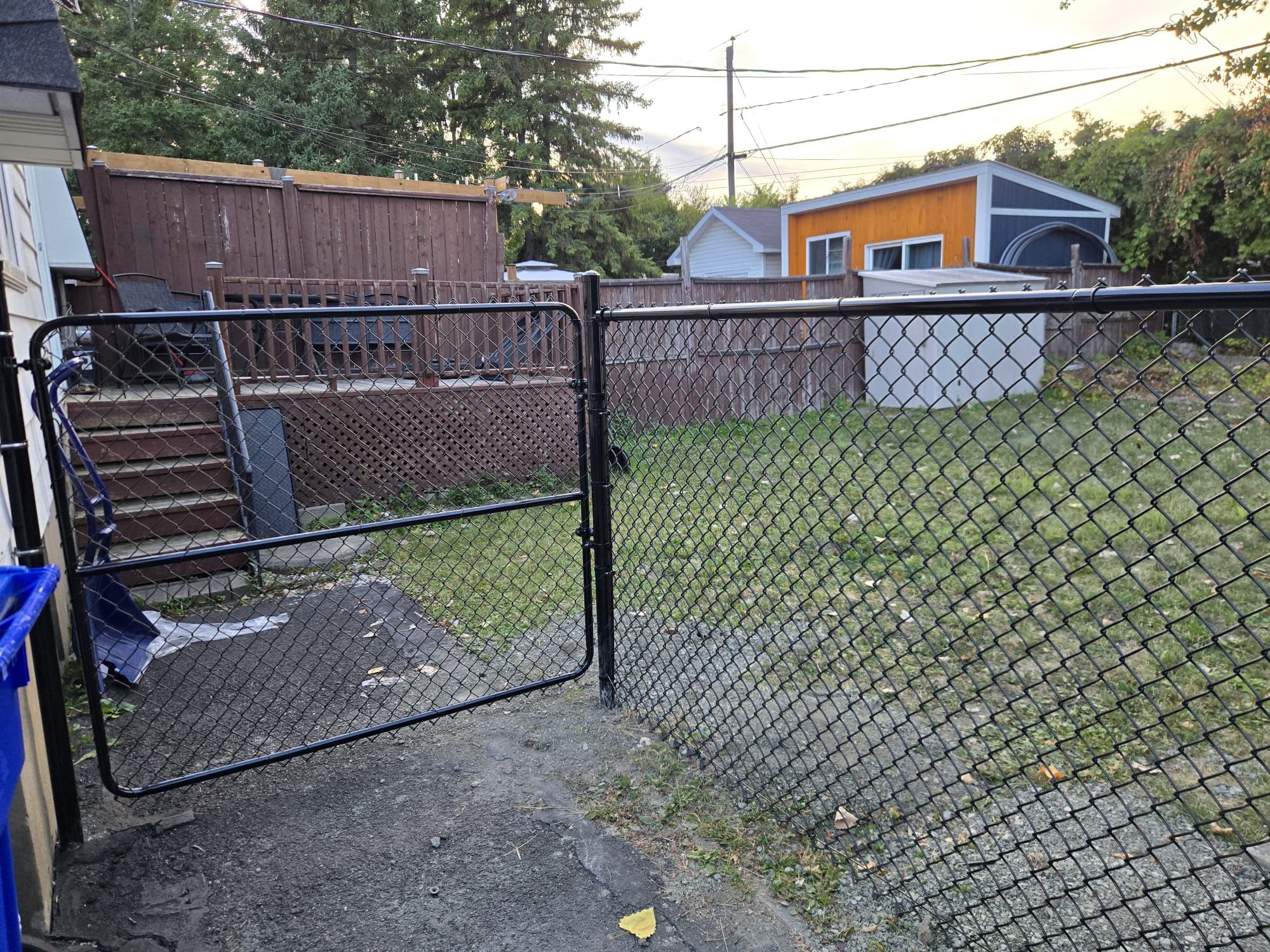Clôture en maille de chaîne — réalisation 4 de Clôture 819 en Outaouais