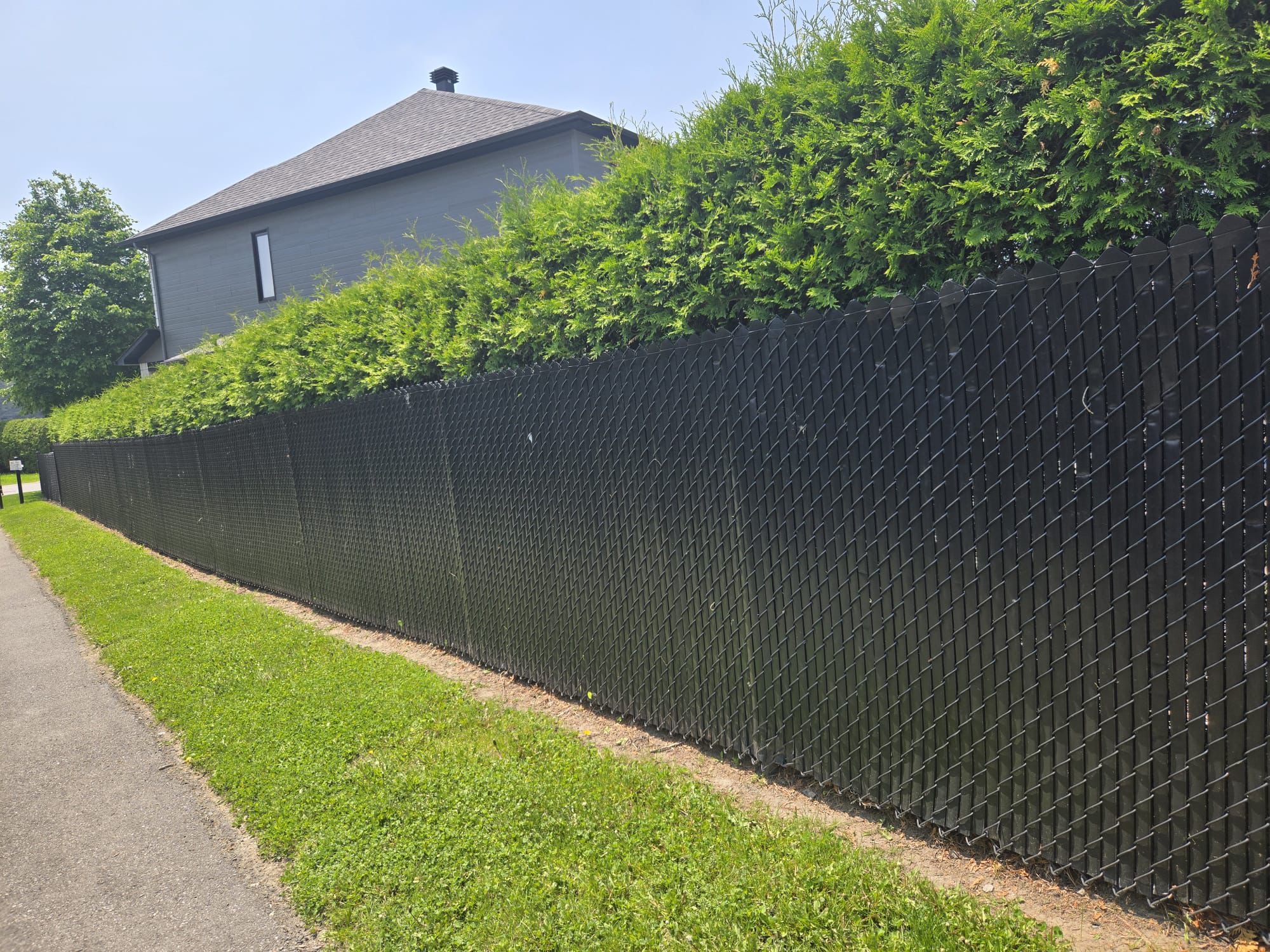 Clôture en maille de chaîne — réalisation 1 de Clôture 819 en Outaouais