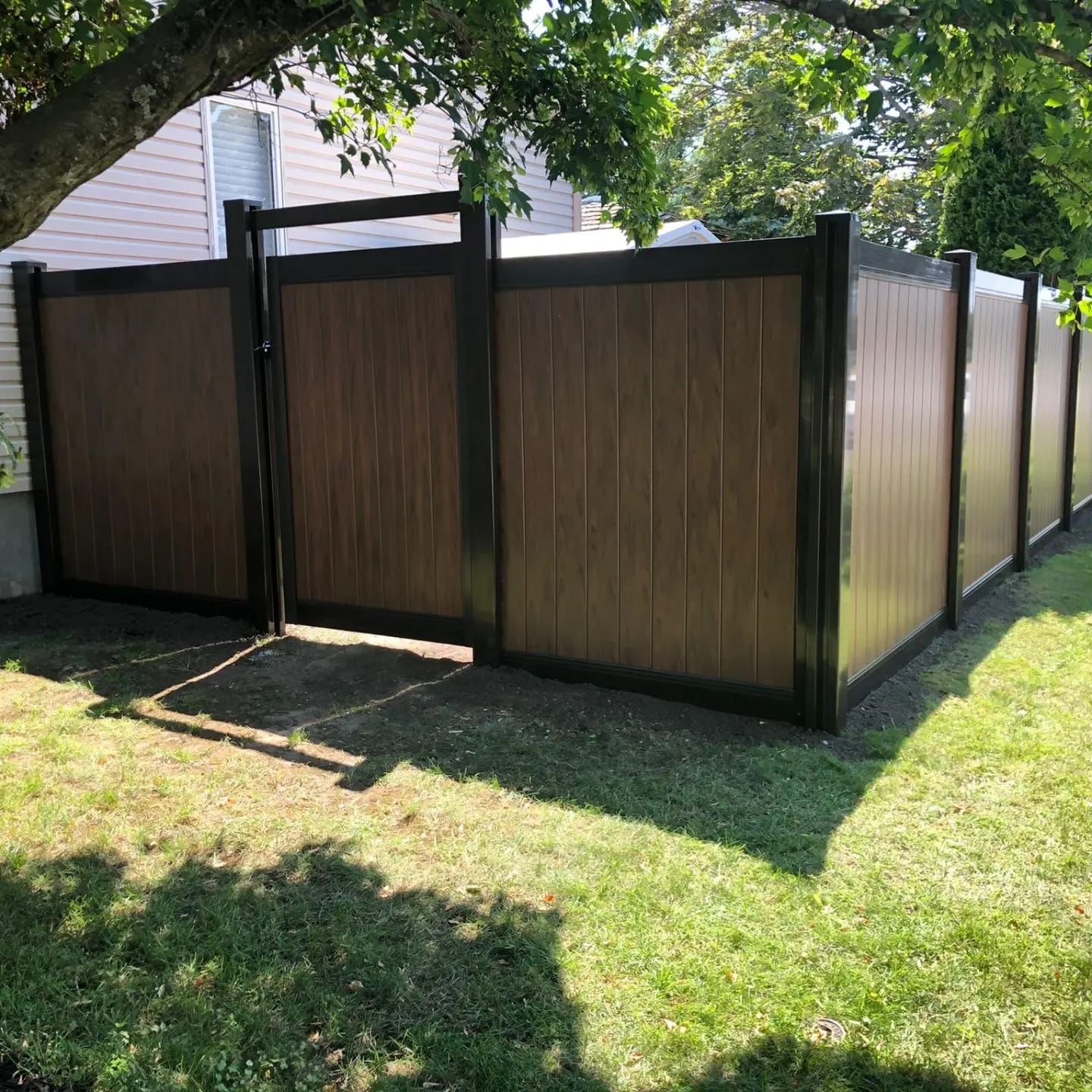 Clôture en PVC installée par Clôture 819 à Gatineau et en Outaouais